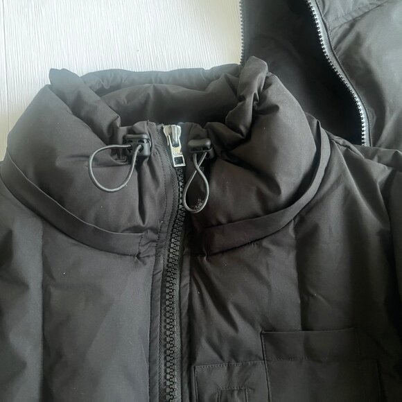 VHNY HEAVYWEIGHT BLACK PUFFER CROP COAT WITH REMOVABLE HOOD SIZE MEDIUM - Picture 4 of 12